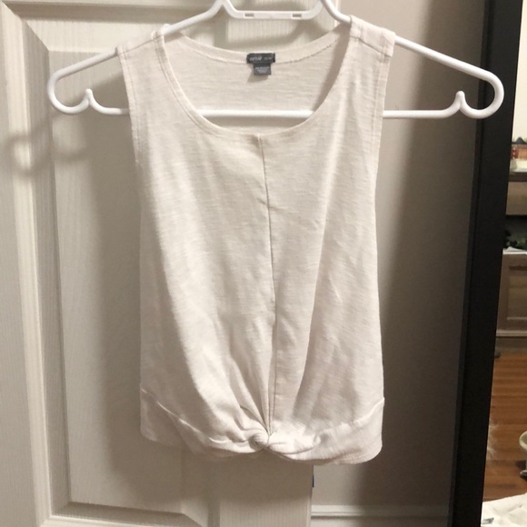 Aerie white front knot tank - Picture 3 of 4